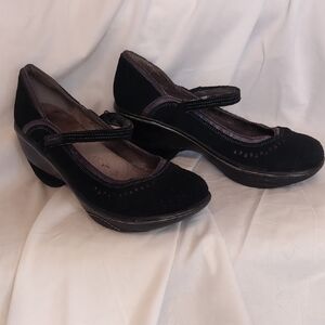 Jambu Black Mary Jane Platform Heels